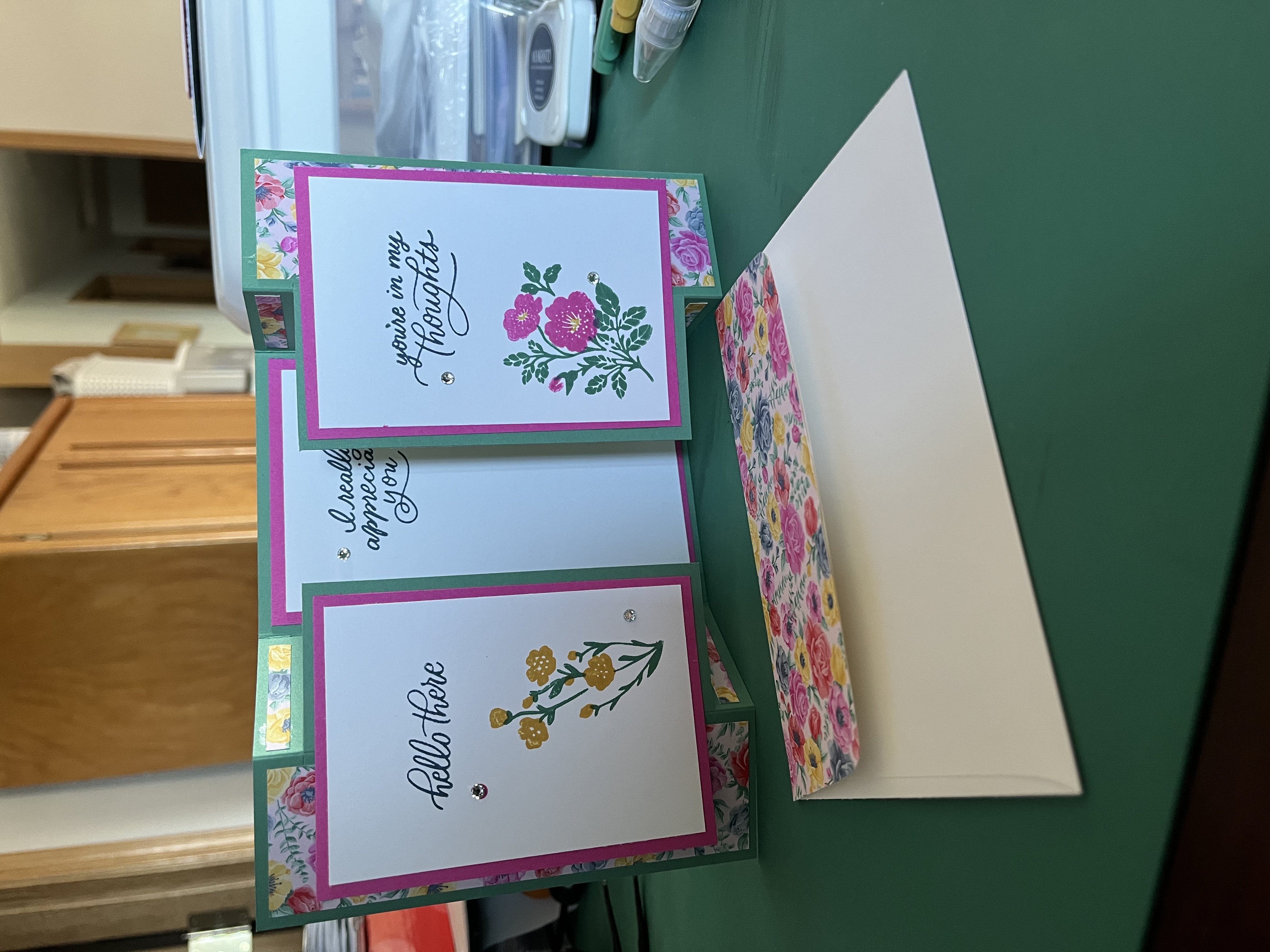 WELCOME TO LORI CREATES CARDS